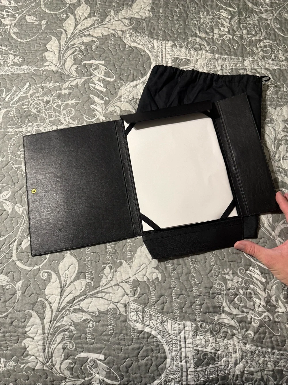 Saint Laurent authentic saint